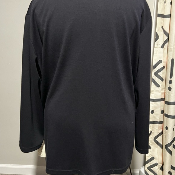 Plus Size Top - Picture 4 of 5